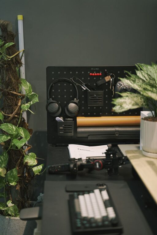 Effective Tips for Organizing Your Workspace to Boost Productivity and Creativity