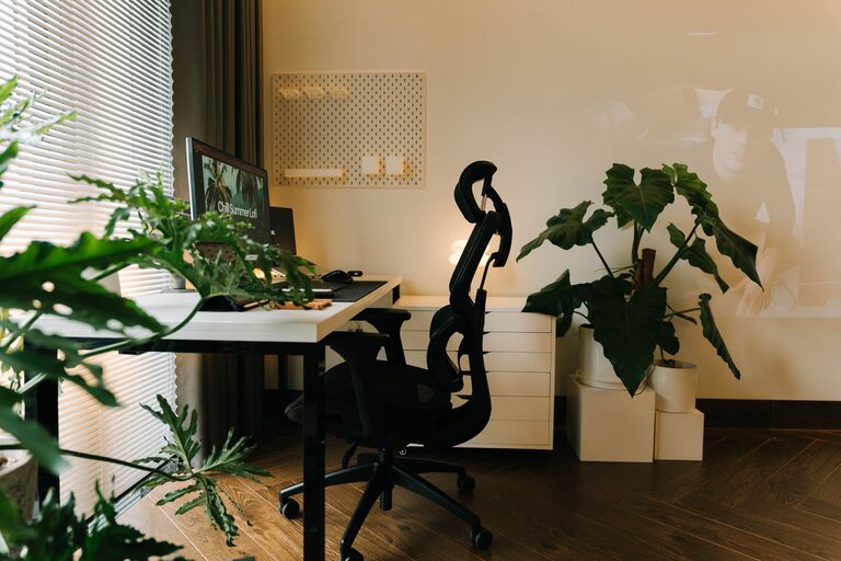 Tips for Creating a Cozy and Inviting Home Workspace